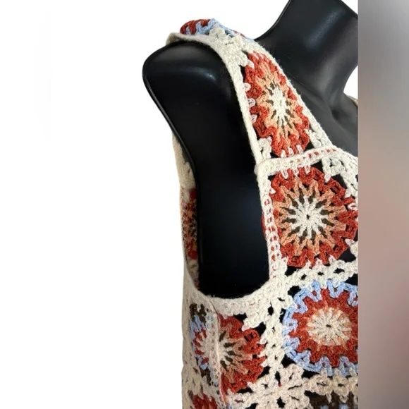 Altar'd State Maya Crochet Medallion Tank Top ivory fall color pattern sz M used - Picture 3 of 9